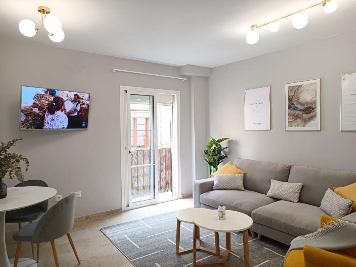 New! Luxury City Center & 2 Balconies マラガ エクステリア 写真